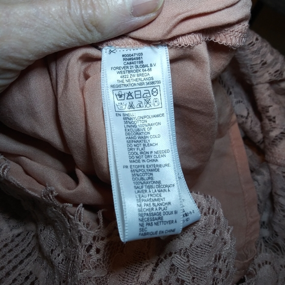 Forever 21 Boho Festival Style  Strapless Mauve Lace Mini Dress - Picture 9 of 10